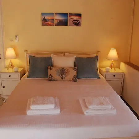 Holiday home Alexandra' S