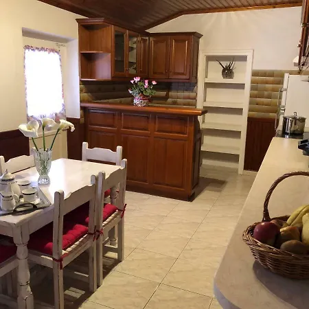 Holiday home Alexandra' S Kato Korakiana