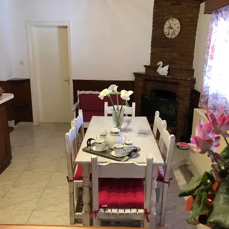 Holiday home Alexandra' S Kato Korakiana
